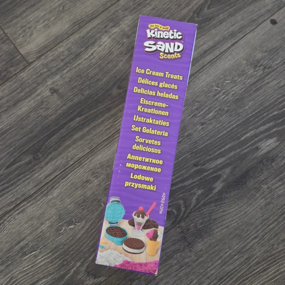 Kinetic Sand Scents Ice Cream Treats Playset 1lb Kids Arts & Crafts Sensory NEW